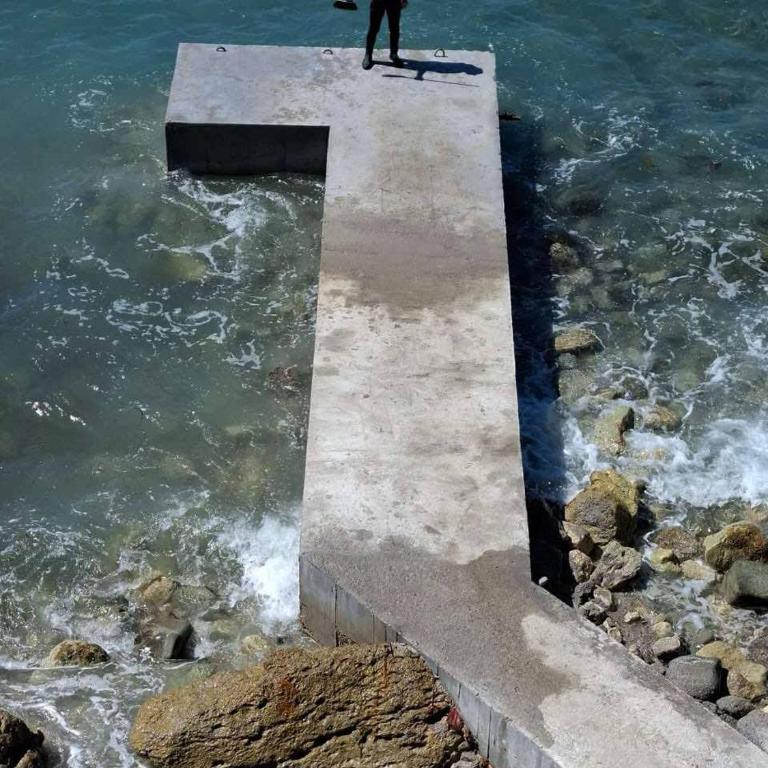 ALOHA Beach front Vacation Rental - Two-Bedroom Apartment - 22
