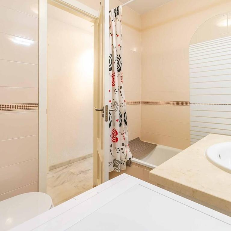 132 - Charming Apartment with Sea Views, Fuengirola! - Apartamento de 2 dormitorios con vistas al mar - 24