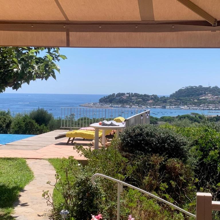 Les Citronniers - Splendide vue mer accès plage à pieds à 5 minutes - Villa con Vista Mare - 2