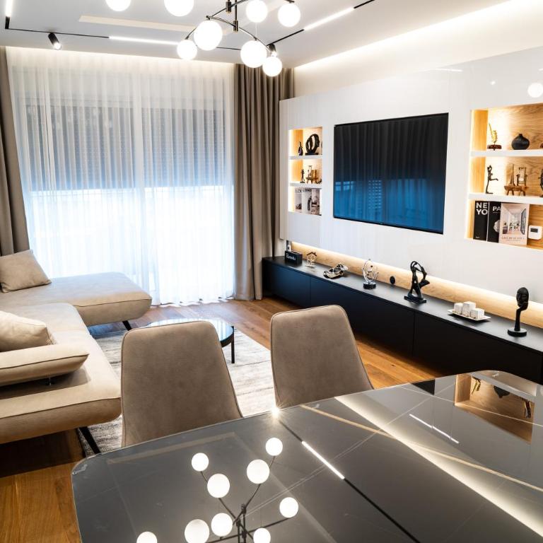 Lux Brilijant Apartmant - Two-Bedroom Apartment - 2