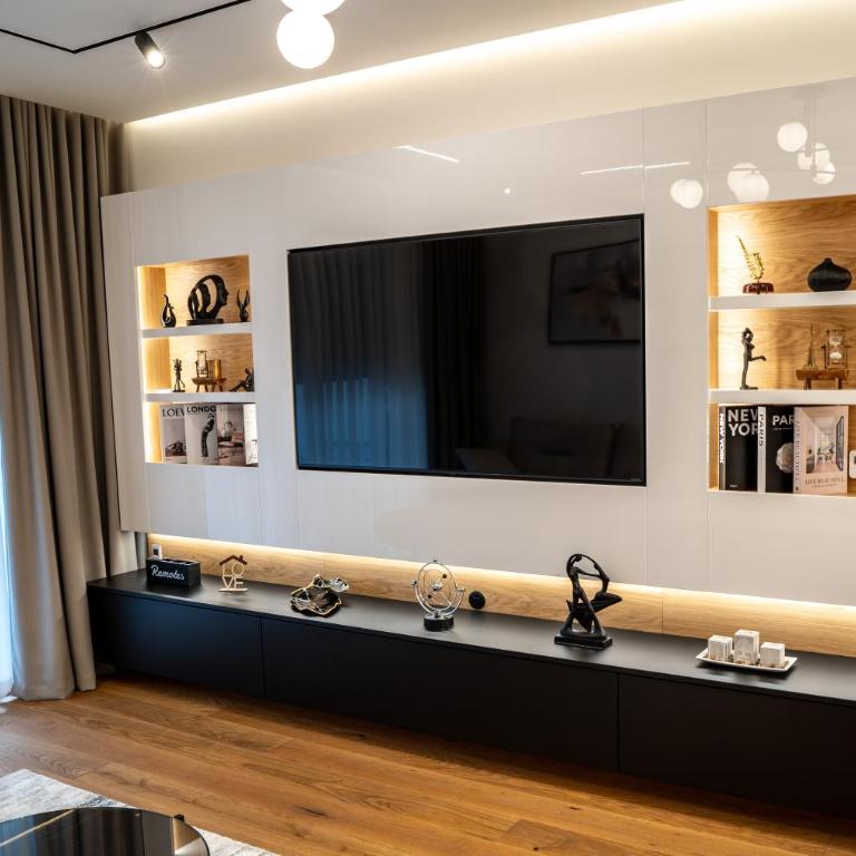 Lux Brilijant Apartmant - Two-Bedroom Apartment - 3