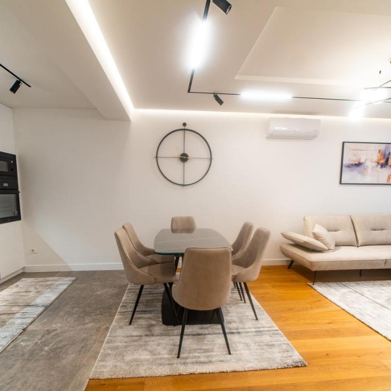 Lux Brilijant Apartmant - Two-Bedroom Apartment - 36