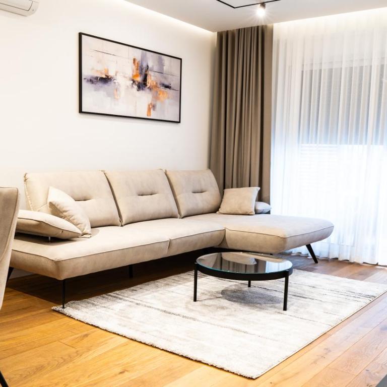 Lux Brilijant Apartmant - Two-Bedroom Apartment - 43