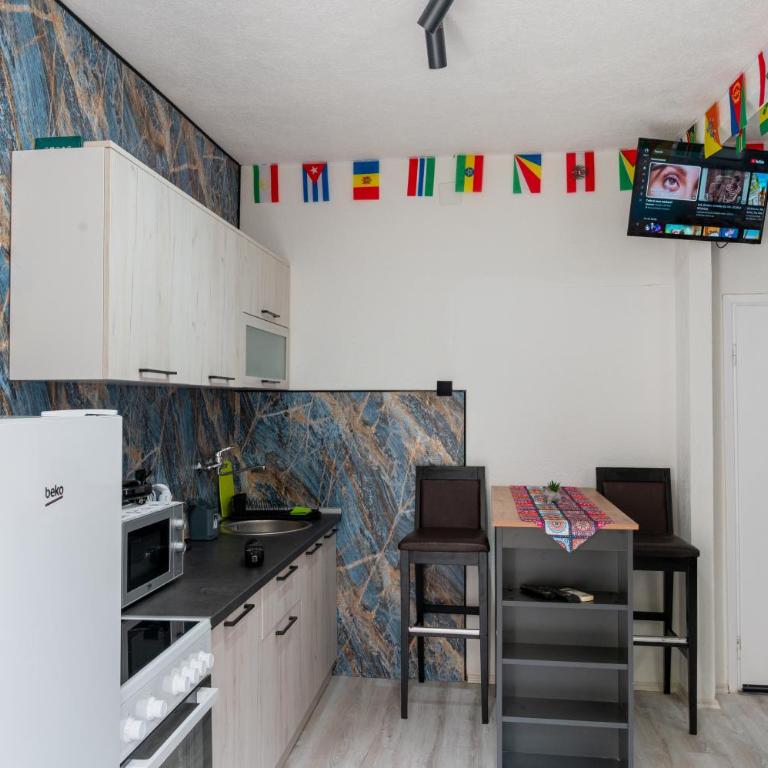 Hostel Four Rooms - Bunk Bed in Mixed Dormitory Room - 5