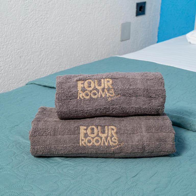 Hostel Four Rooms - Double Room - 17