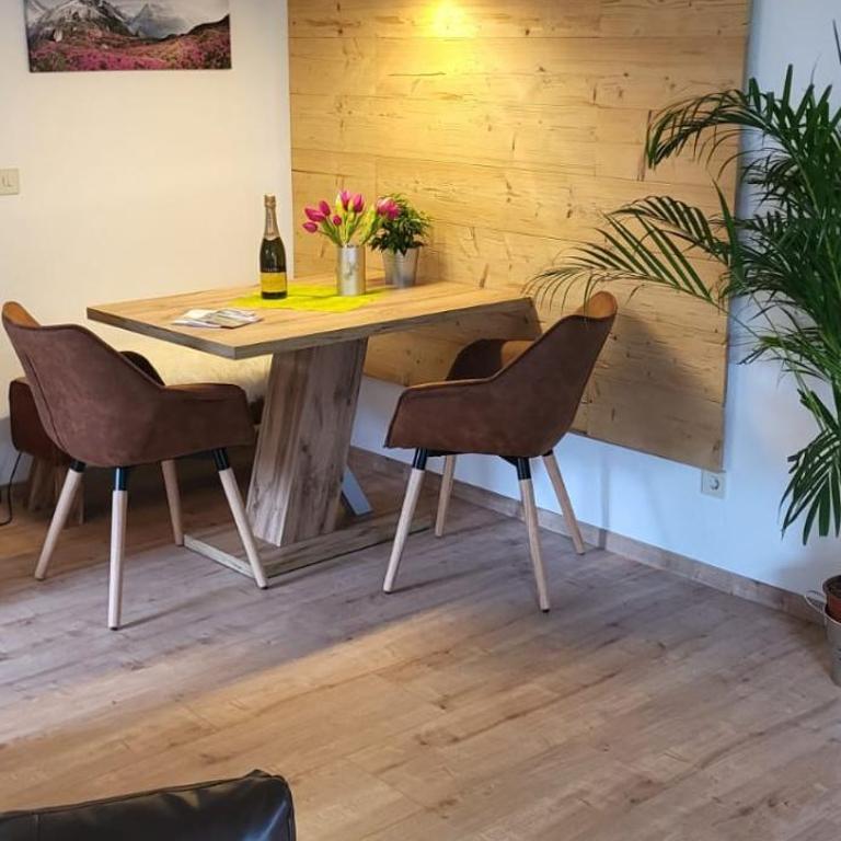 Ammergaufeeling mit einmaligem Bergblick, Terrasse, Nähe zur Nato Schule - Apartment mit 1 Schlafzimmer - 13