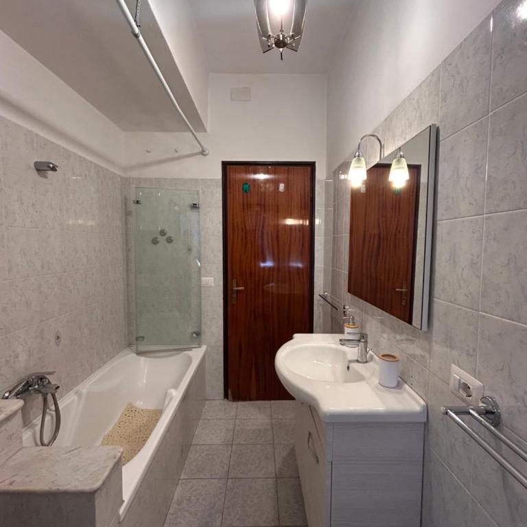 Diletta's apartment - Three-Bedroom Apartment - 22