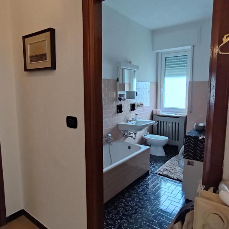 Tirano Express Comfort 2P Appartamento spazioso con vista montagne, ideale per famiglie e gruppi - Appartement avec Vue et Balcon - 34