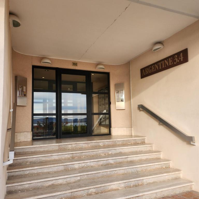 Roses appart - Two-Bedroom Apartment with Terrace and Sea View - 11