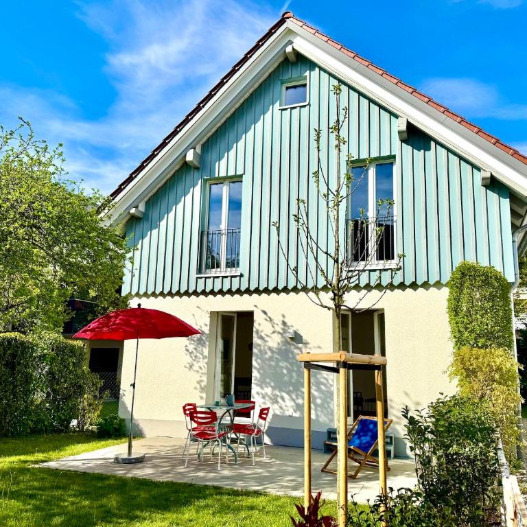Ferienhaus 's Sommerhäusle - gemütlich und modern mit Garten in Lindau - Vacation Home - 2