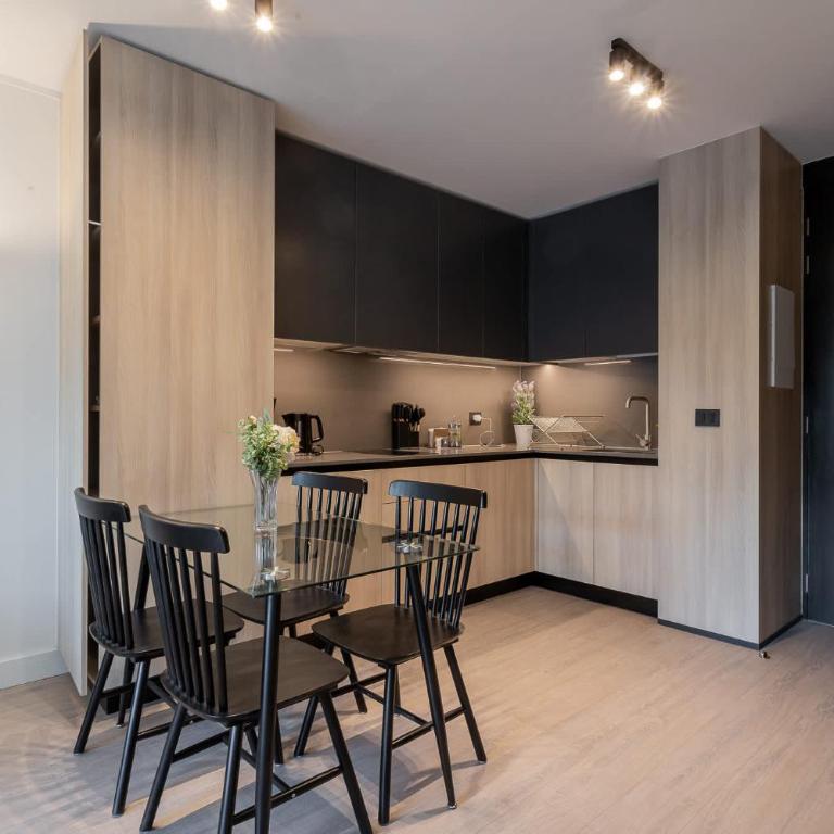 Charming 1BR Retreat Close To Parque Arauco Mall - Apartamento - 7