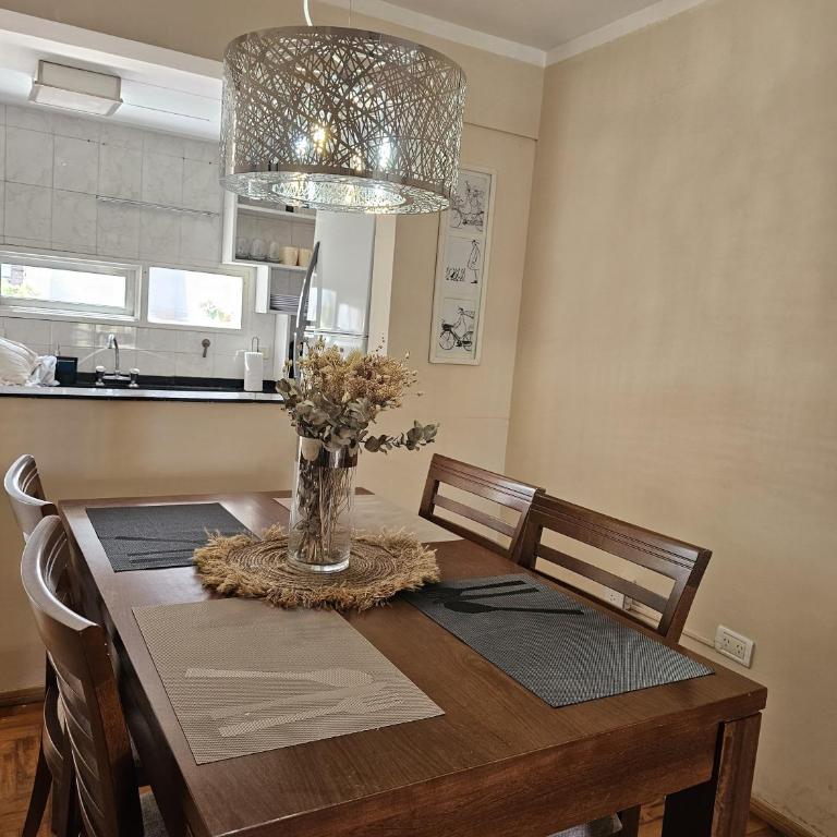 Cálido y amplio departamento en Nueva Córdoba - Apartamento de 2 dormitorios - 8