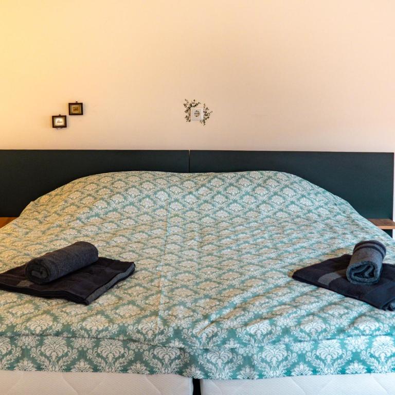 Gilda Van Der Clog - Double Room with Private Bathroom - 4