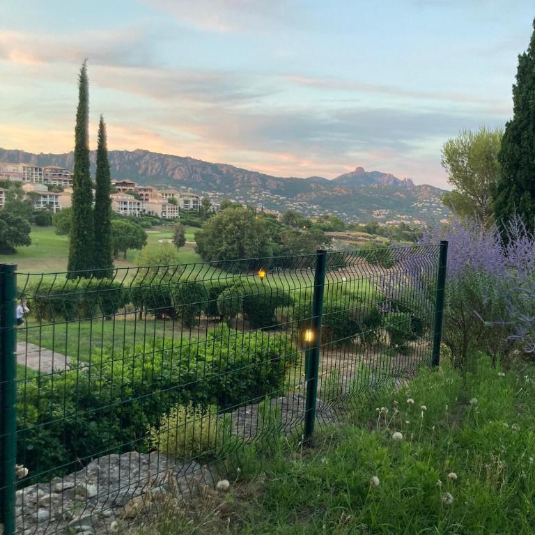 Le Cocon du Hameau rdj cloturé Cap Esterel - Apartamento de 1 dormitorio - 26