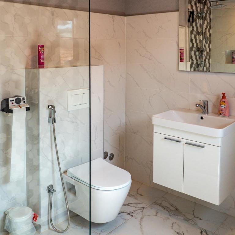 Gilda Van Der Clog - Deluxe Double Room - 2