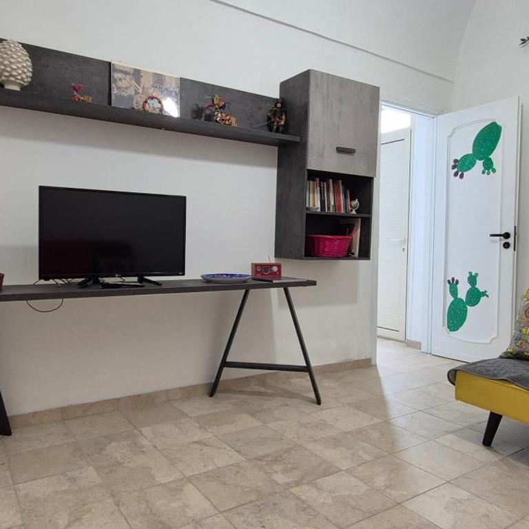 NONNA ADRIANA - Appartamento con 2 Camere da Letto e Terrazza - 16