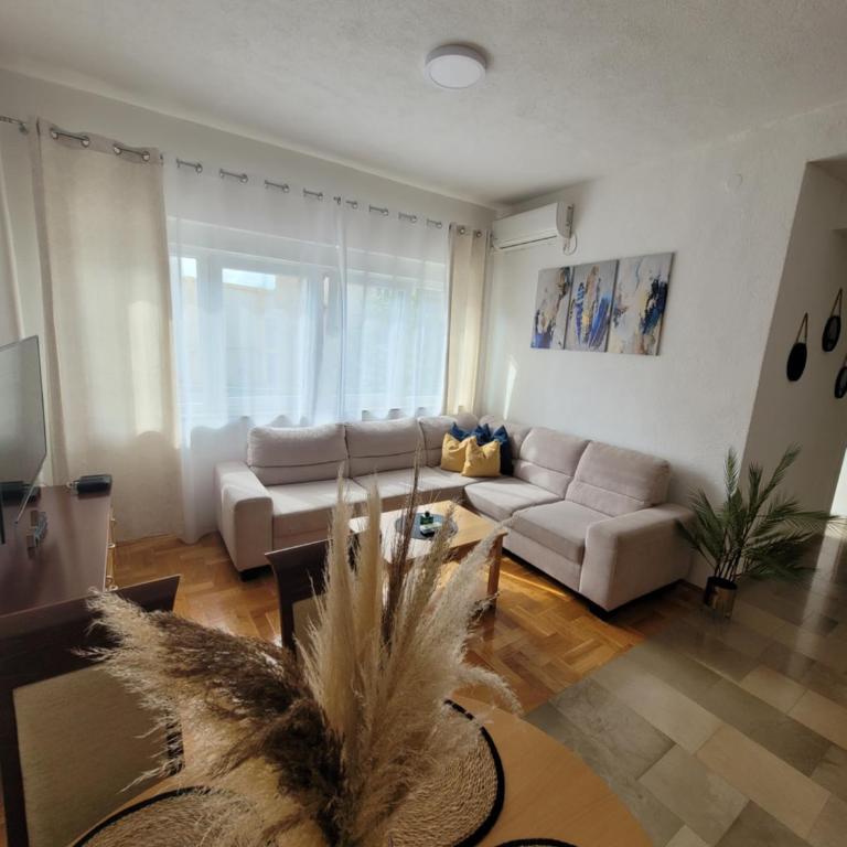Apartman Natasa (Centar Grada Trebinja) - Apartment - 1
