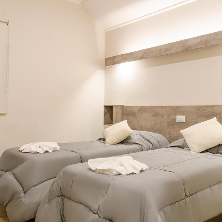 Brit Hotel - Twin Room - 5