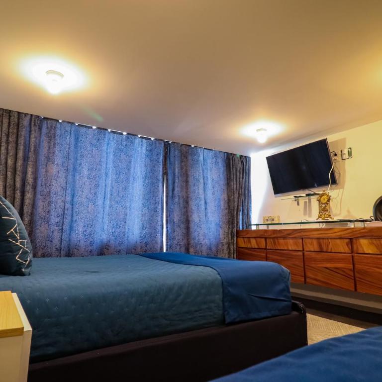 Hotel Emma - Habitación Triple Económica - 7