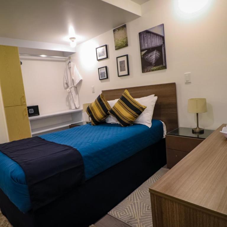 Hotel Emma - Habitación Individual Económica - 2
