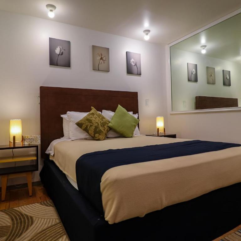 Hotel Emma - Habitación Doble Pequeña - 2