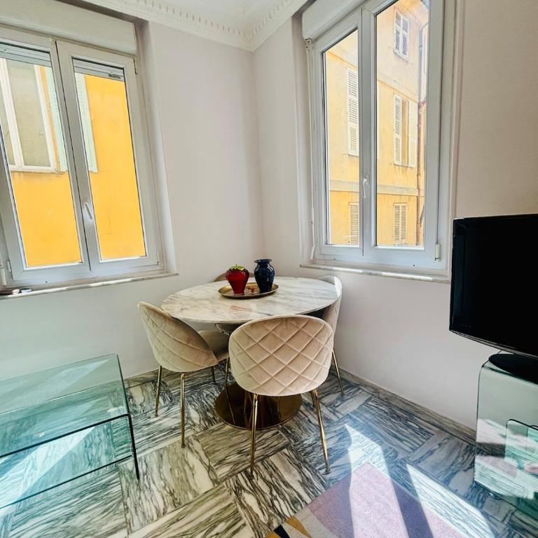 Centre ville-vieille ville-promenade des Anglais - Appartement 2 Chambres - 7