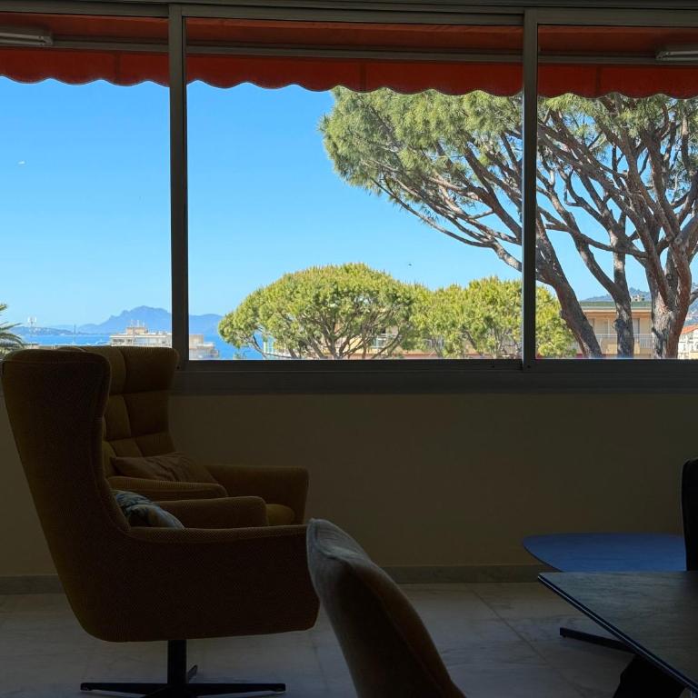 Résidence Standing - Piscine - Vue mer - One-Bedroom Apartment with Balcony and Sea View - 9