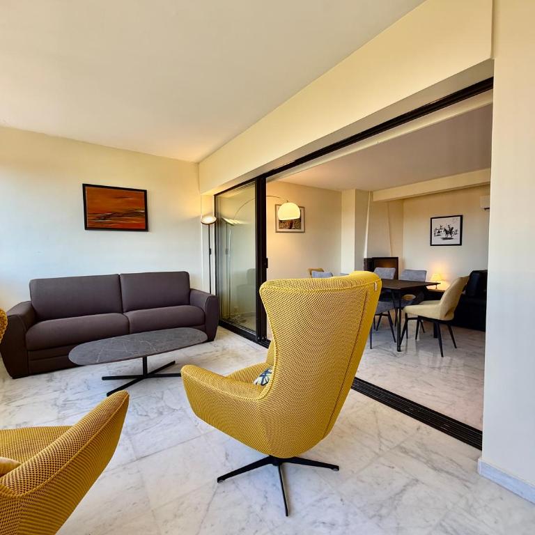 Résidence Standing - Piscine - Vue mer - One-Bedroom Apartment with Balcony and Sea View - 8