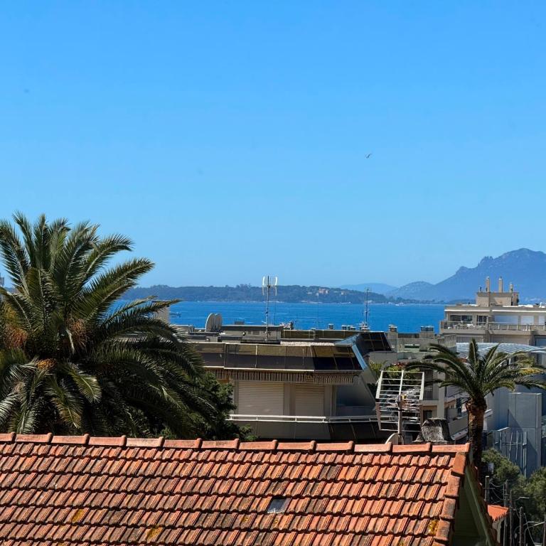 Résidence Standing - Piscine - Vue mer - One-Bedroom Apartment with Balcony and Sea View - 20