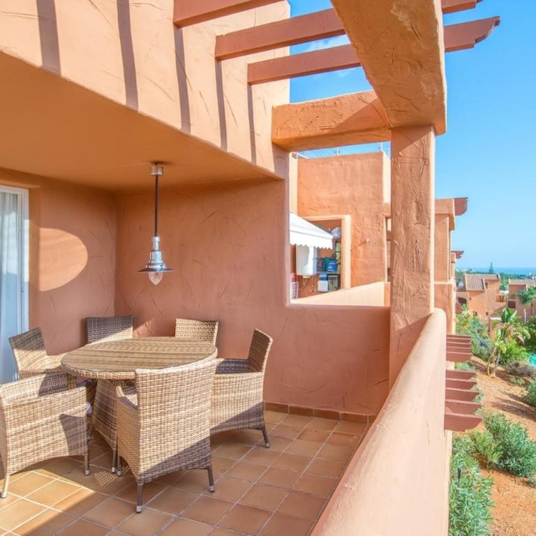 Modern 2 Bedroom Apartment with Sea View in Elviria - Apartamento de 2 dormitorios - 4