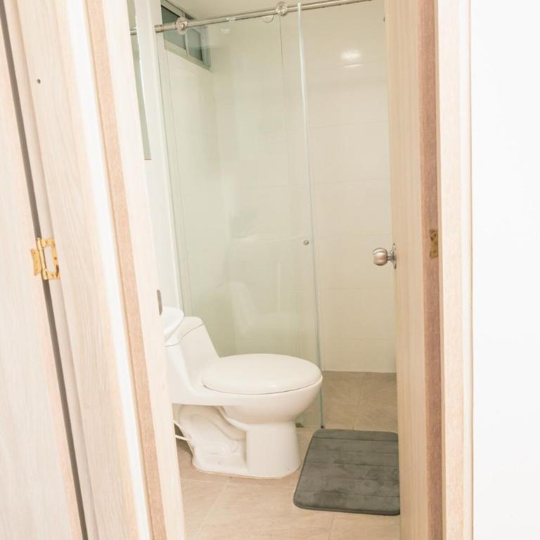 Cerca centro historico y CC FUNDADORES - Apartamento de 3 dormitorios - 15