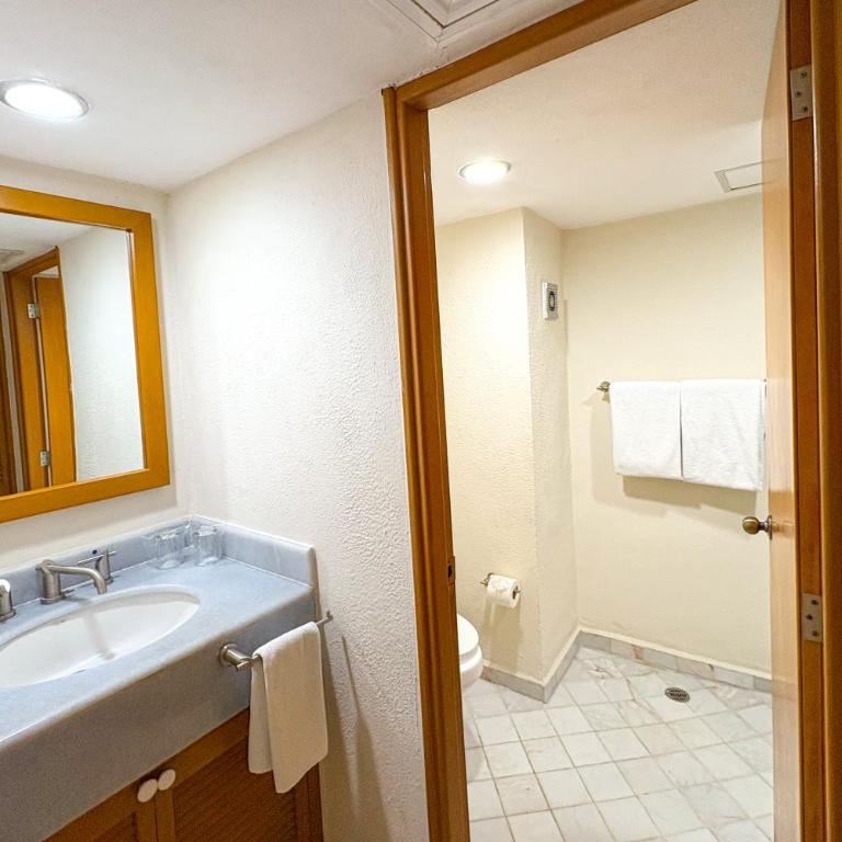 Spacious, standard with beach access & wifi! - Apartamento - 27