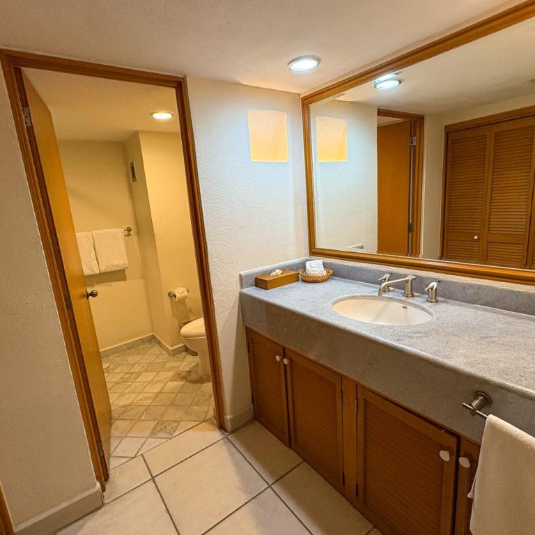 Spacious, standard with beach access & wifi! - Apartamento - 28