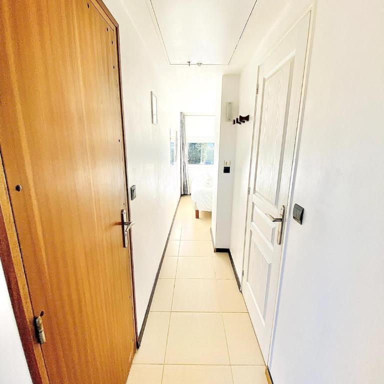 À 1 voie piétonne de la plage, du centre et du port pour 1 à 4 personnes - Appartement 1 Chambre - Non-Fumeurs - 20