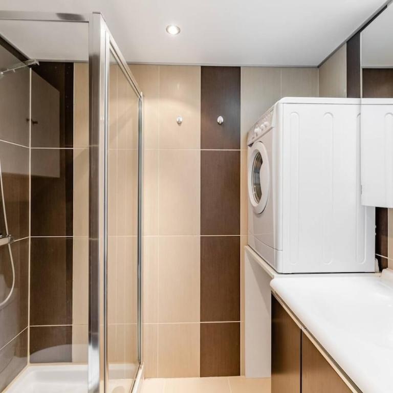 À 1 voie piétonne de la plage, du centre et du port pour 1 à 4 personnes - Appartement 1 Chambre - Non-Fumeurs - 12
