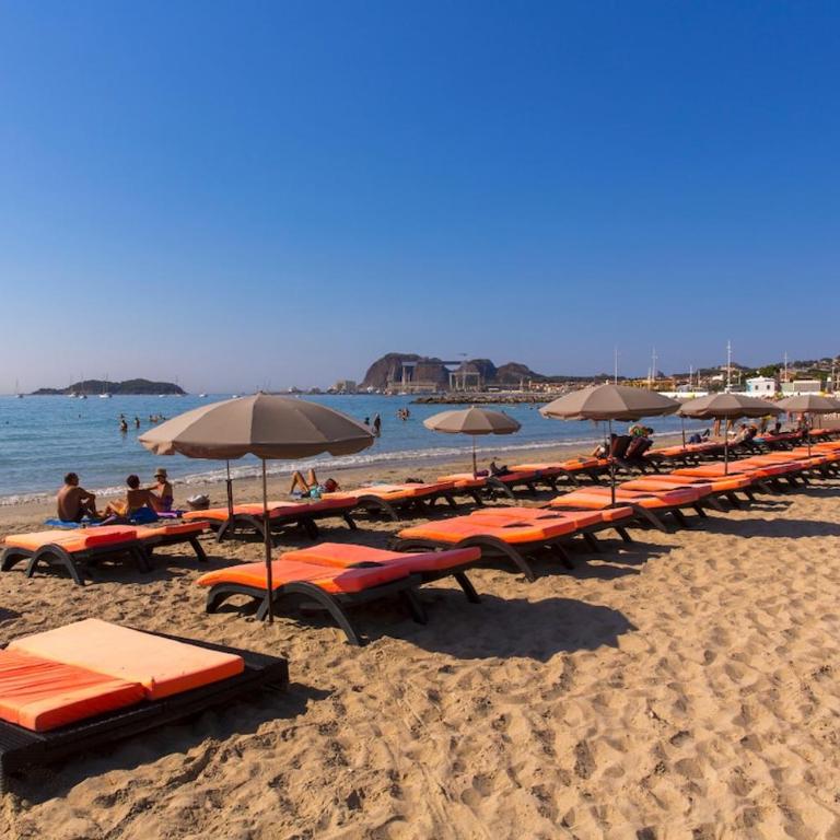 À 1 voie piétonne de la plage, du centre et du port pour 1 à 4 personnes - Appartement 1 Chambre - Non-Fumeurs - 30