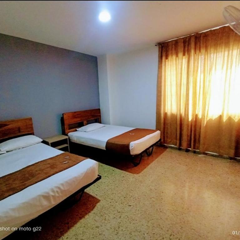 Medellin Continental Hotel - Habitación cuádruple - 6