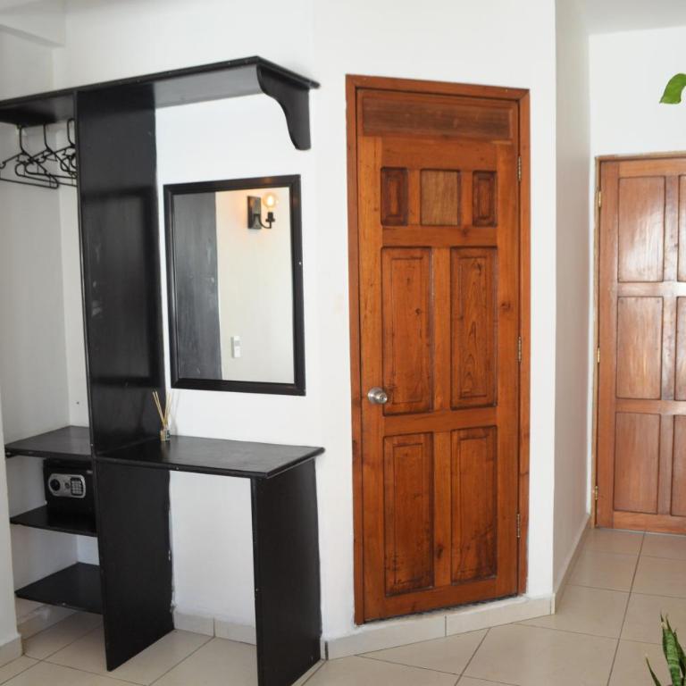 Calma Chicha Rooms - Double Room with Balcony - 5