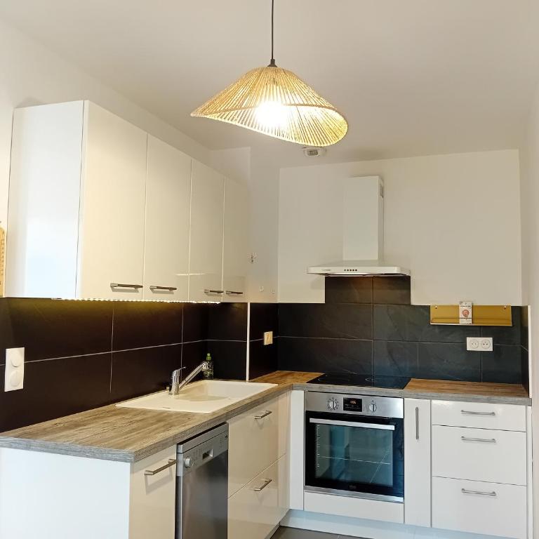 Appartement chaleureux 6 pers près mer avec parking et wifi - FR-1-239-1114 - Appartement 2 Chambres - 3