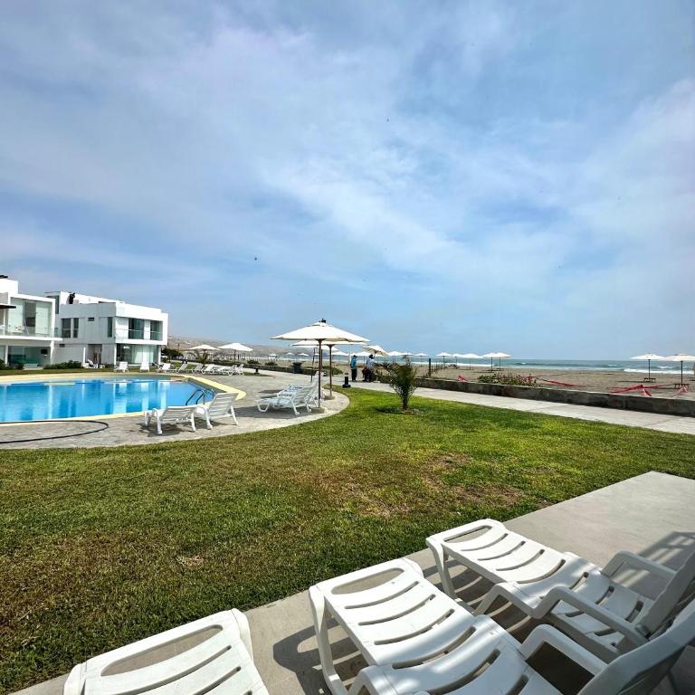 Casa de Playa con vista panorámica - Villa - 8