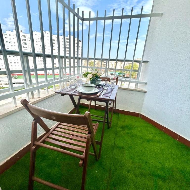 GATU Magavi Playa parking piscinas terraza "preferente para mayores de 21 años y familias" - Apartamento de 2 dormitorios con vistas parciales al océano - 11