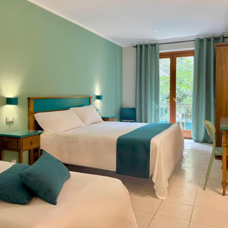 Hotel Panoramic - Camera Tripla Comfort - 1