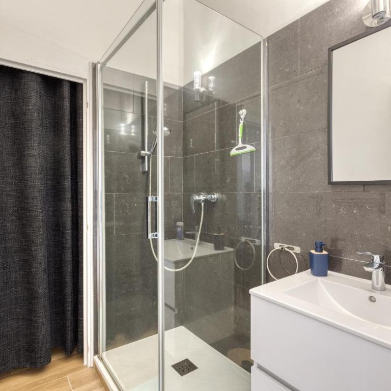 T2 -Le Winter Palace, Vue Mer - Apartment mit 1 Schlafzimmer - 8