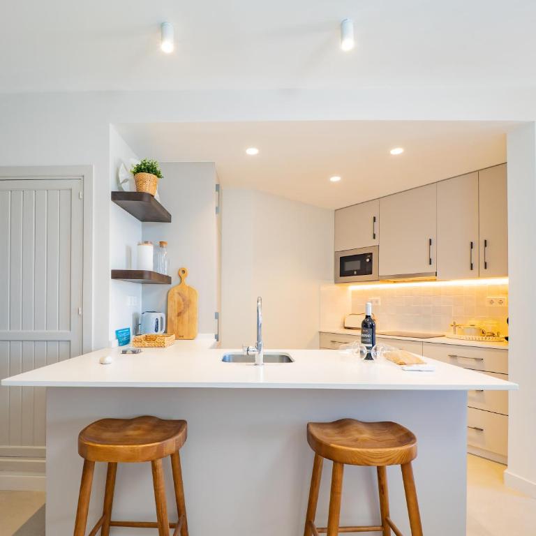 Espectacular Ático de 5 niveles en Puerto de Cabopino - Apartamento - 10