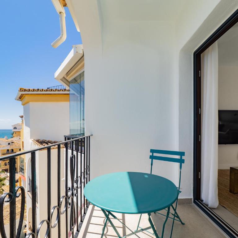 Espectacular Ático de 5 niveles en Puerto de Cabopino - Apartamento - 52