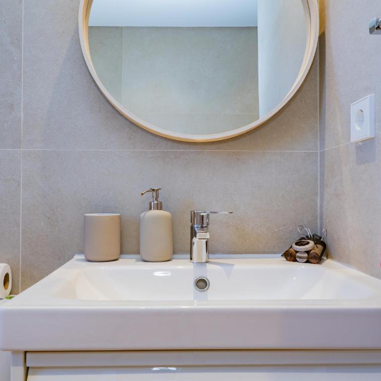 Espectacular Ático de 5 niveles en Puerto de Cabopino - Apartamento - 40