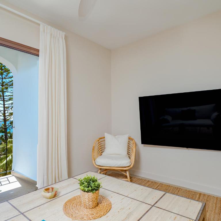 Espectacular Ático de 5 niveles en Puerto de Cabopino - Apartamento - 46