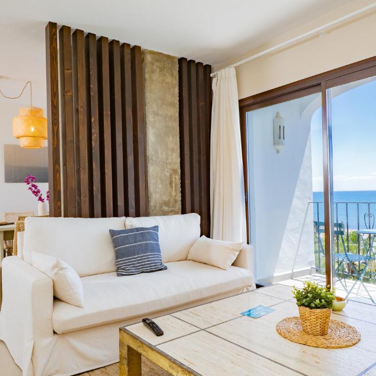 Espectacular Ático de 5 niveles en Puerto de Cabopino - Apartamento - 48