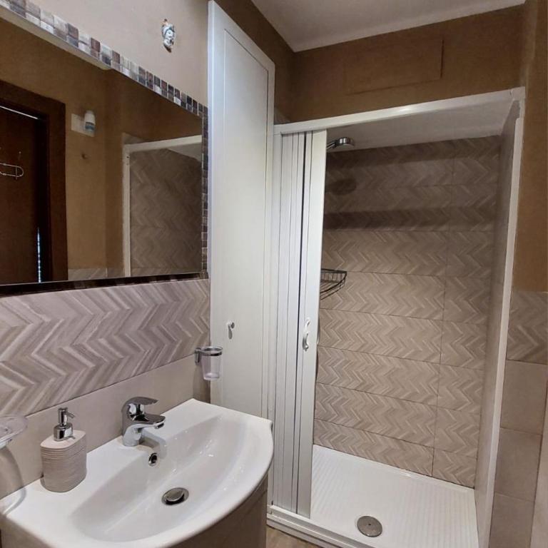 Al Teatro Antico Rooms & House - One-Bedroom Apartment - 6
