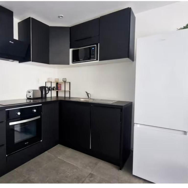 Boetman - One-Bedroom Apartment - 1